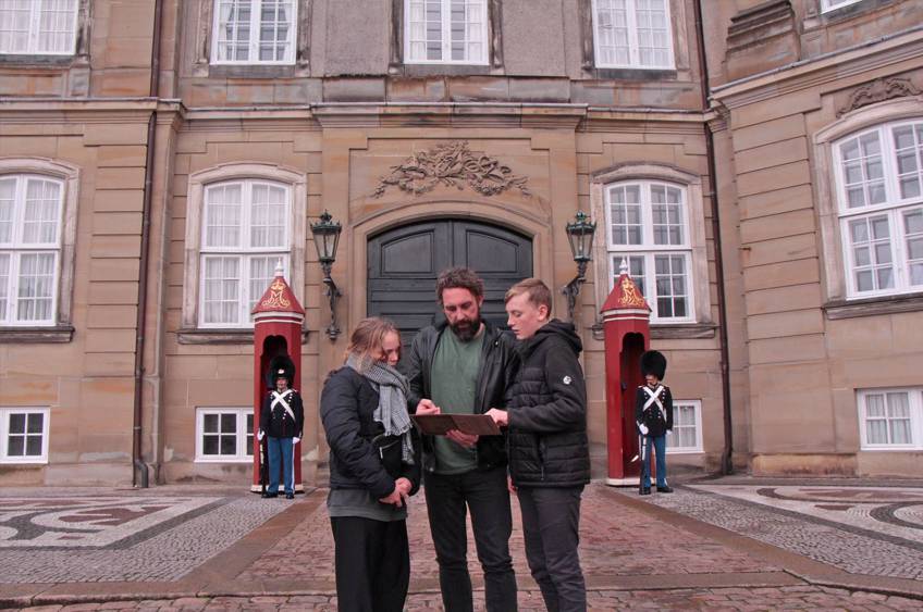 Drabet ved Amalienborg Slot - Solve a Mystery - Nordisk Spil