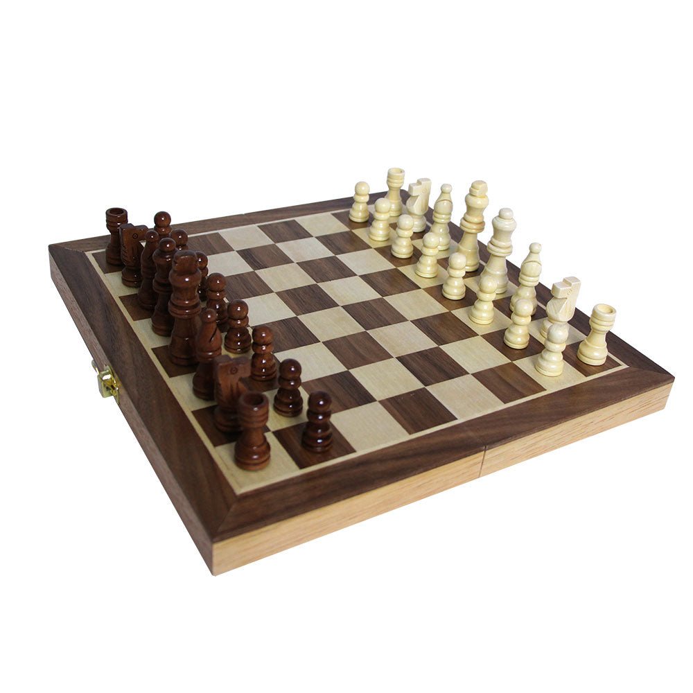 Skak i træ - 30 x 30 cm - Nordisk Spil
